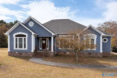 208 Wimberly Dr, Scottsboro, AL 35769