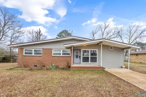 1710 Buena Vista Cir, Decatur, AL 35601