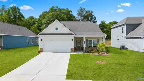 20182 Nightingale Dr, Athens, AL 35611