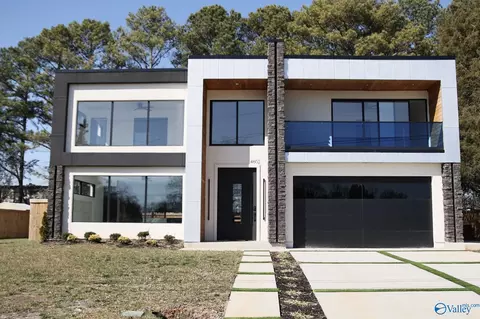 4602 Whitehall Dr, Huntsville, AL 35816