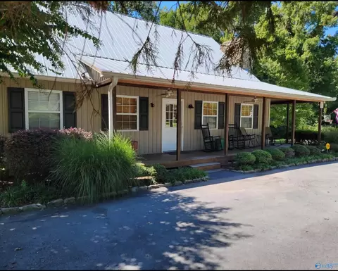 100 Baptist Camp Rd, Guntersville, AL 35976