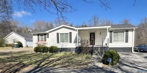 529 Carters Gin Rd, Toney, AL 35773