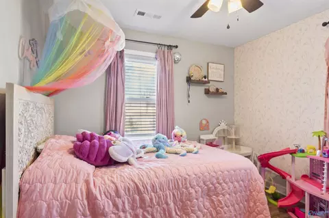 Bedroom - 89 Bearden Dr, Grant, AL 35747 photo 4 of 8