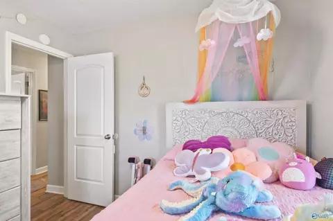 Bedroom - 89 Bearden Dr, Grant, AL 35747 photo 6 of 8
