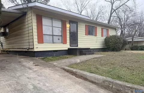 702 Mastin Lake Rd, Huntsville, AL 35811
