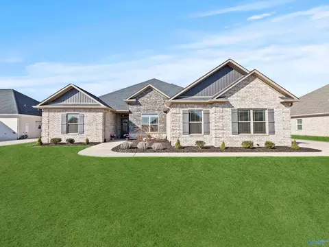 26149 Woodfield Dr, Athens, AL 35613