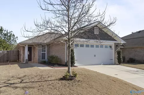 179 Brooklawn Dr, Harvest, AL 35749