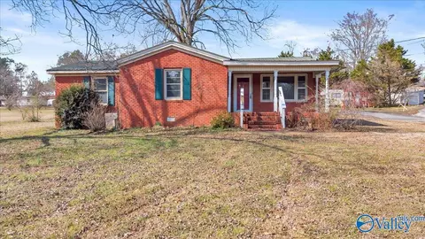 4324 S Broad St, Scottsboro, AL 35769