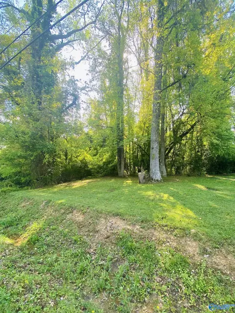 89 Fairview Rd, Gadsden, AL 35904