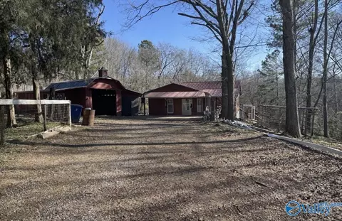24 Laser Dr, Boaz, AL 35957