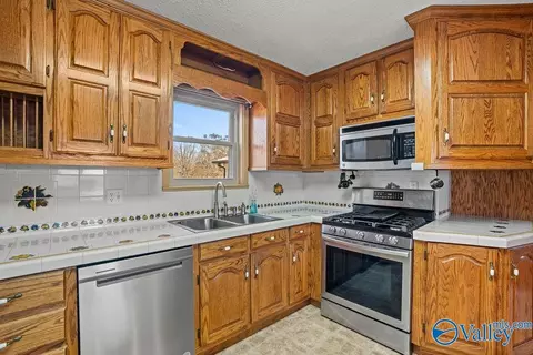 Kitchen - 374 County Road 603, Section, AL 35771 photo 1 of 3