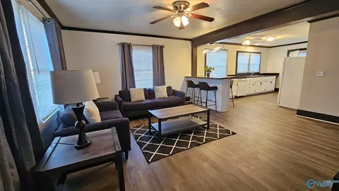 515 West St, Scottsboro, AL 35768