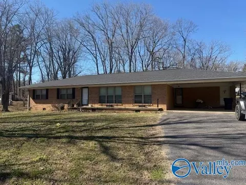 3410 Gault Ave, Fort Payne, AL 35967