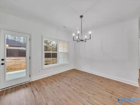 Dining - 466 Chambers Rd, Arab, AL 35016 photo 1 of 2