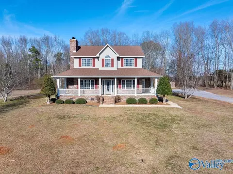 3219 Simpson Point Rd, Grant, AL 35747