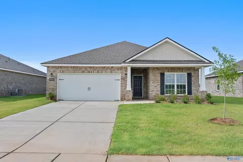 121 Cotita Dr, Toney, AL 35773