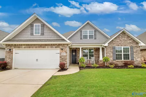3015 Henry Rd, Decatur, AL 35603