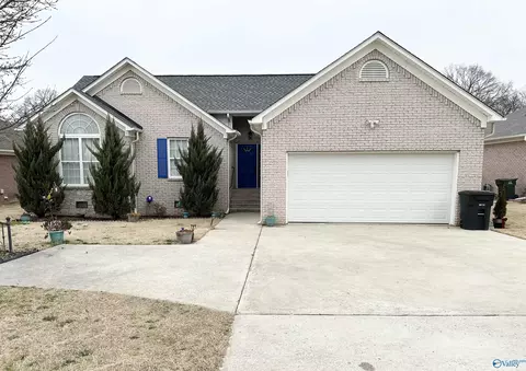 403 E Charlotte Ave, Scottsboro, AL 35768
