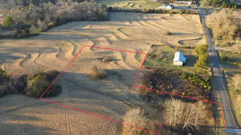 3 12 Ester Rd, Grant, AL 35747