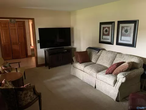 715 Stephens St, Boaz, AL 35956