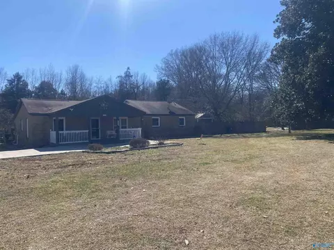 1072 Ryland Pike, Huntsville, AL 35811