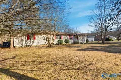 1008 Peck Rd, Huntsville, AL 35801
