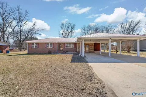 1154 Bethsaida Rd, Boaz, AL 35957