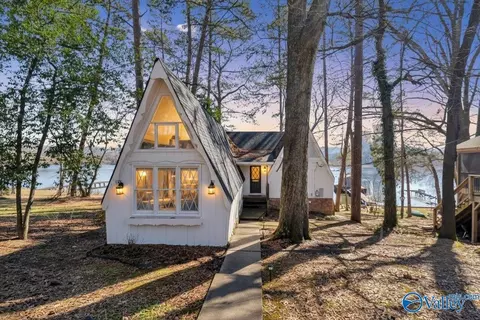 346 Scenic Dr, Hollywood, AL 35752