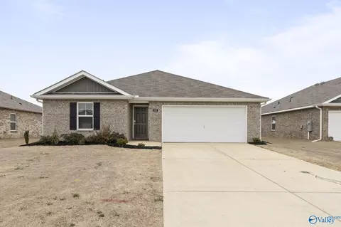 129 Ozy Dr, Athens, AL 35613