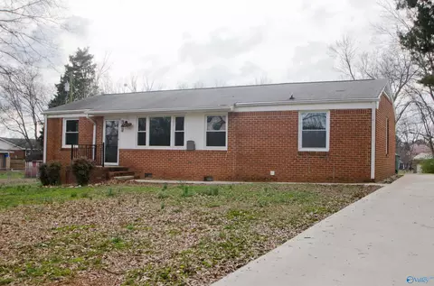 2205 E Arbor Dr, Huntsville, AL 35811