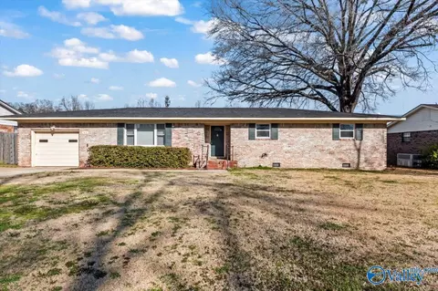 1418 Puckett Ave, Decatur, AL 35601