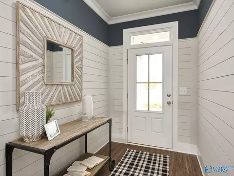 101 Berry Blossom Dr, Toney, AL 35773