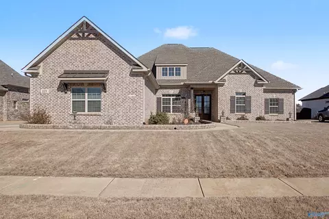 109 Thorogood Dr, Meridianville, AL 35759