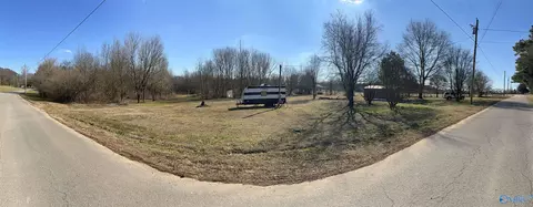 1989 Rock Hill Rd, Guntersville, AL 35976