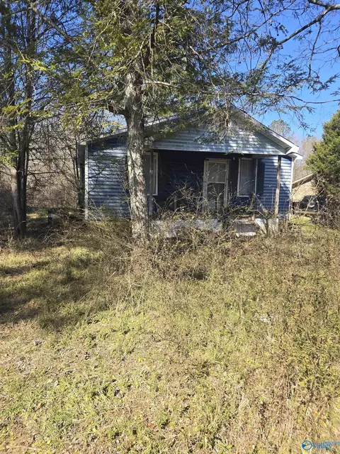 103 County Road 166, Stevenson, AL 35772
