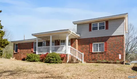 2277 Tabor Rd, Gadsden, AL 35904