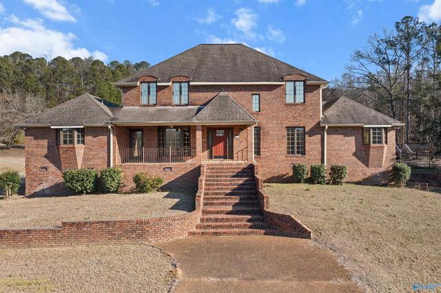 911 Sibert Cir, Glencoe, AL 35905
