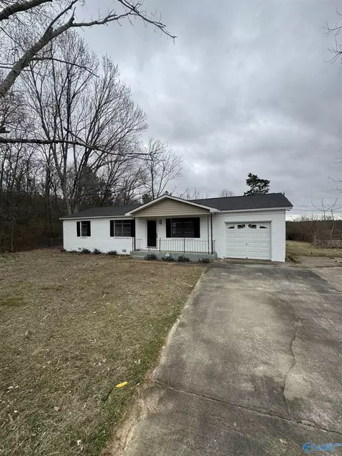 16750 Albert Rd, Athens, AL 35611