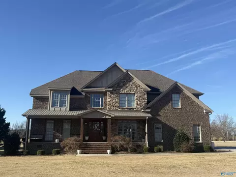 42 Birdie Rd, Scottsboro, AL 35768