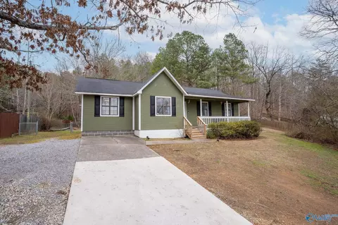 596 Angel Dr, Jacksonville, AL 36265