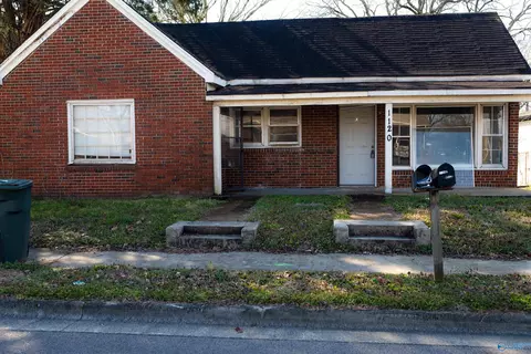 1120 Oakwood Ave, Huntsville, AL 35811