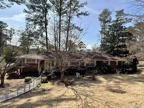 132 Sunnydale Rd, Gadsden, AL 35901
