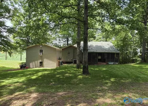Exterior - 2845 E Upper River Rd, Somerville, AL 35670 photo 3 of 5
