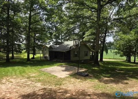 Exterior - 2845 E Upper River Rd, Somerville, AL 35670 photo 4 of 5