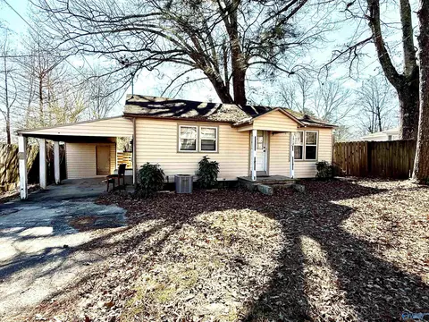 1318 Ann St, Cullman, AL 35055