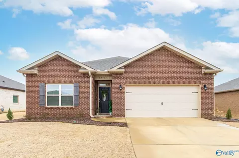 22584 Regent Dr, Athens, AL 35613