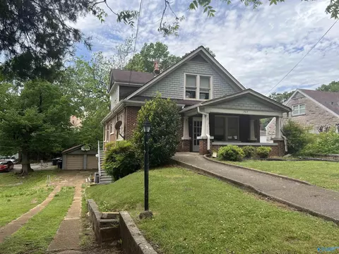 727 Sherrod Ave, Florence, AL 35630