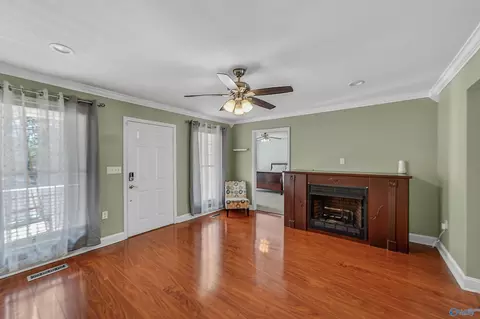 Living - 101 Jones Dr, Grant, AL 35747 photo 3 of 4