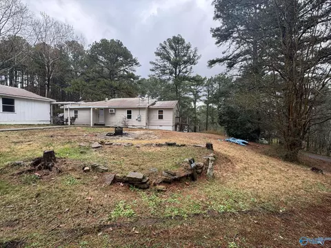 3180 Shady Grove Rd, Boaz, AL 35956