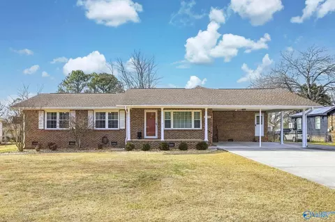 1103 9th St, Arab, AL 35016